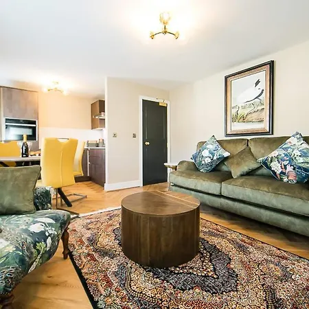 Serenity - Luxury By Maison Parfaite - Whitby